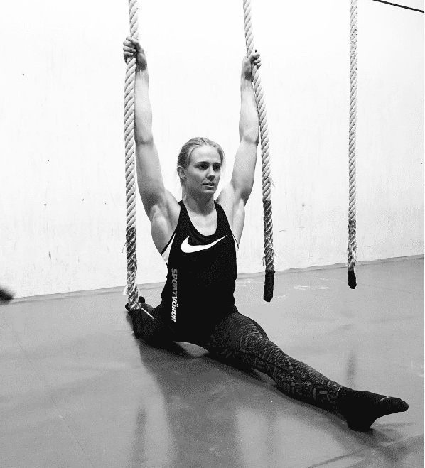 Thuri erla helgadottir stretching