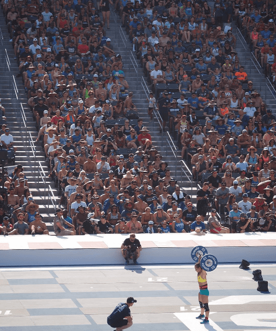 camille leblanc-Bazinet lifting at 2016 crossfit games