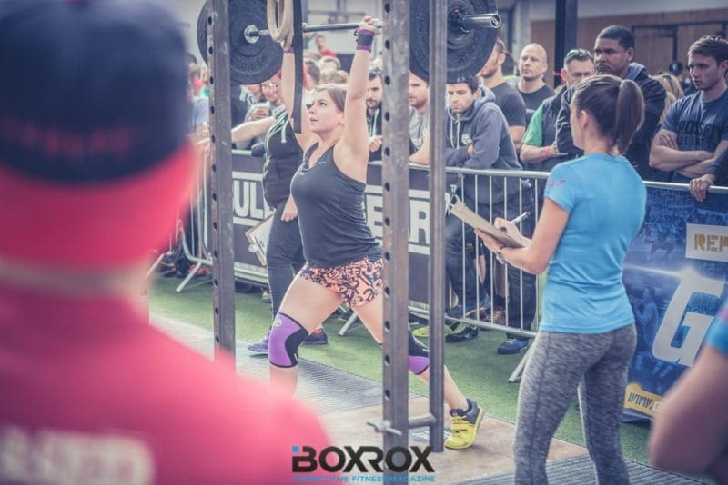 crossfit women wod exercising