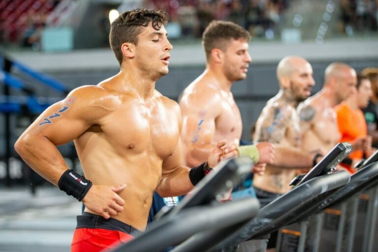 Bodyweight Workouts to Build Incredible Endurance for CrossFit (With Scaled Options)