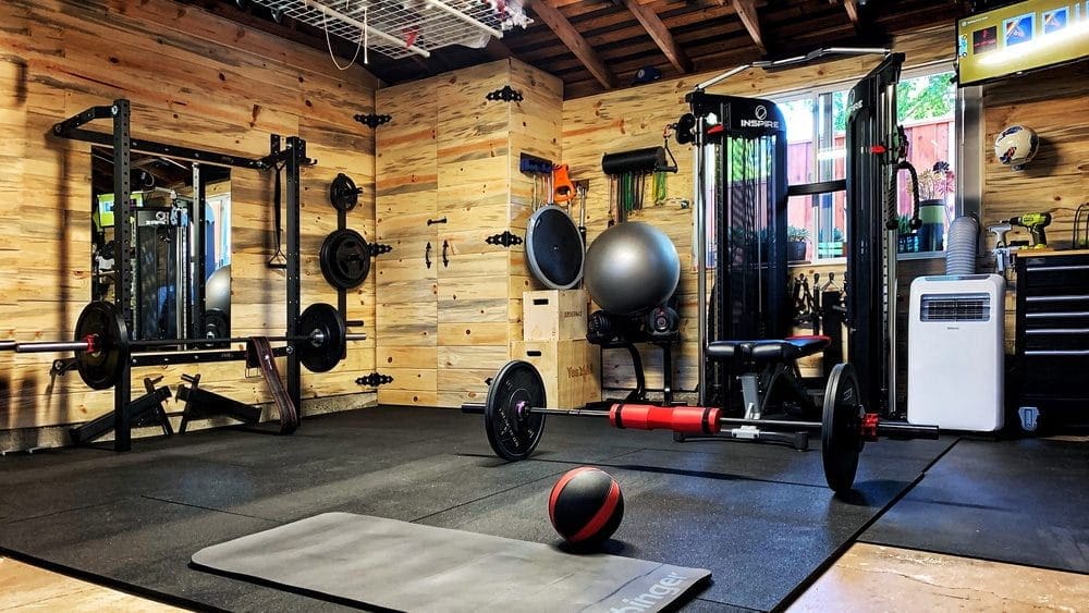 Home crossfit best sale gym ideas