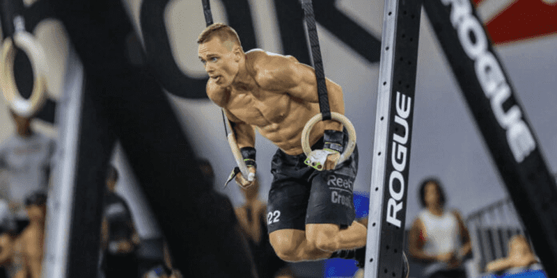 Bodyweight CrossFit workouts with ring dips