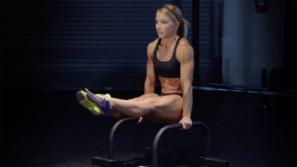 L-Sit: The Toughest Body Weight Core Exercise You're Not Doing