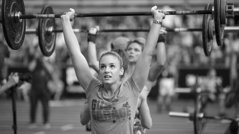 The 10 Best Strict Press WODs for Massive Upper Body Strength and Muscle Gains