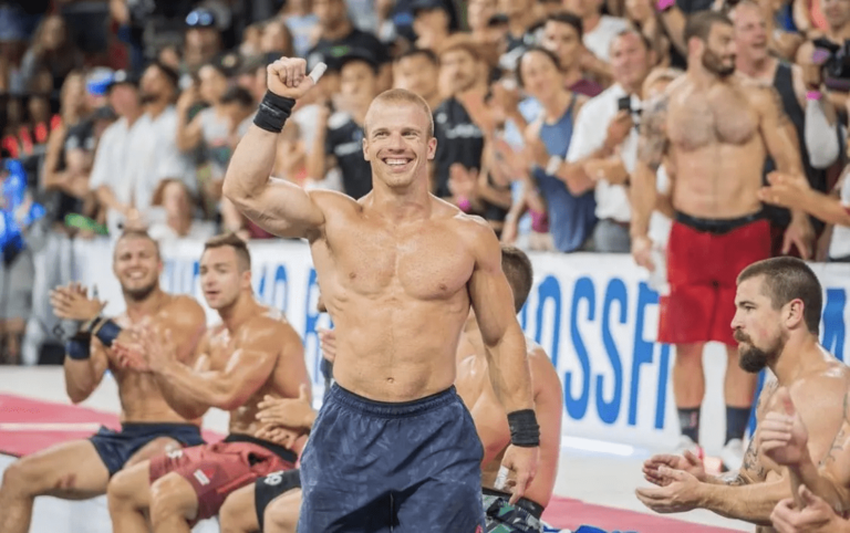 5 Best Free Weights Exercises for A Wider Back