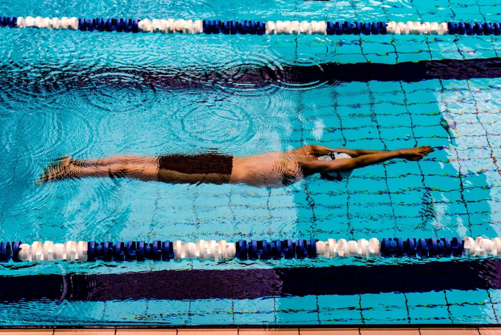 swimming under water