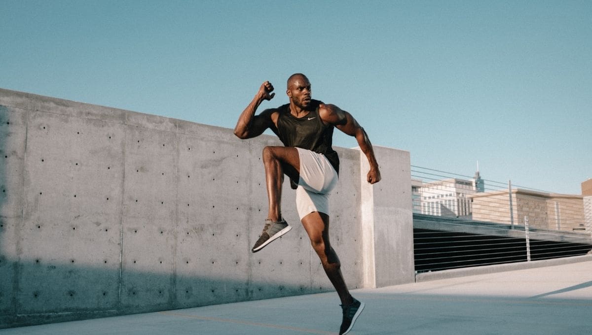 A 5-Minute Plyometric Warm-Up to Unlock Your Running Power