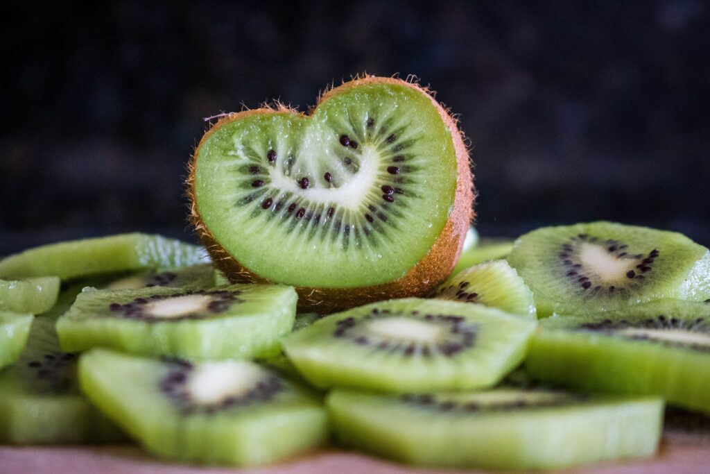 kiwis - eat fruits while working out