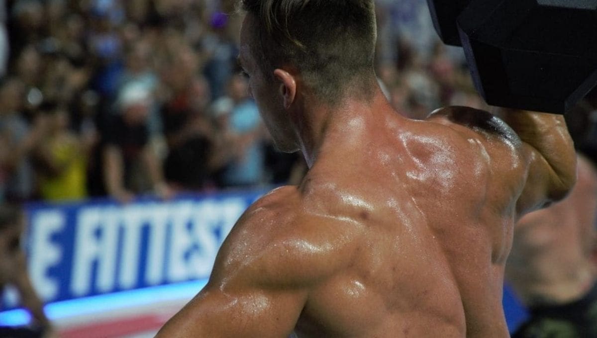 Tom 2025 hardy shoulders