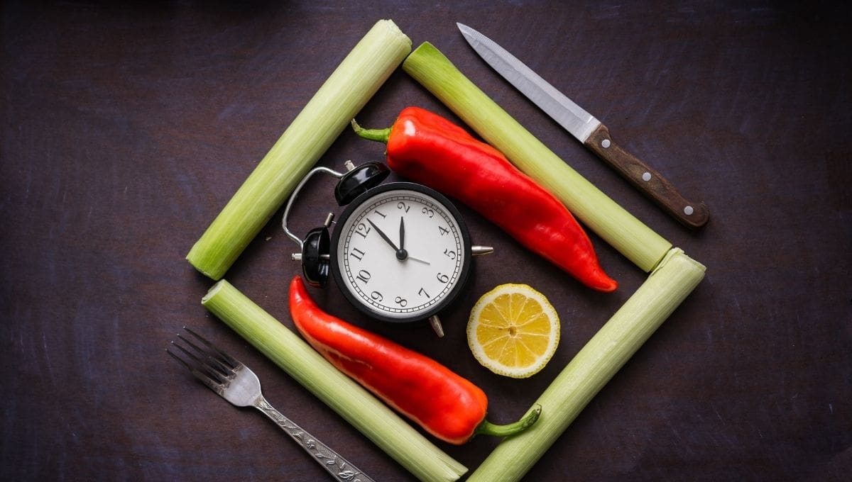 https://image.boxrox.com/2022/04/Vegetables-and-a-clock.jpg