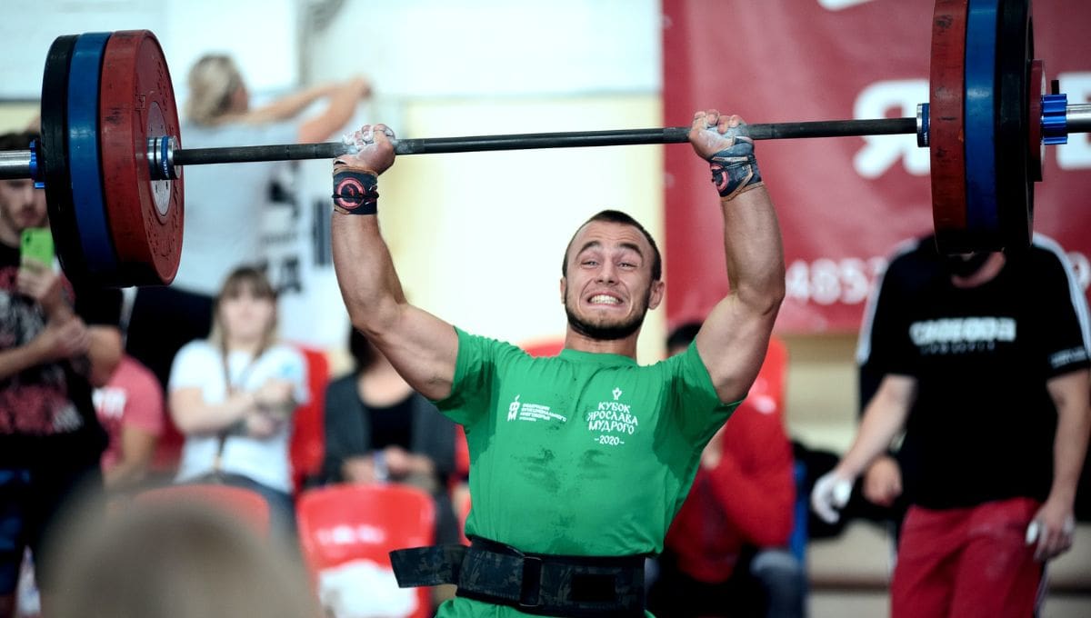 What Happens to Your Body When You Do 100 Pull-Ups Every Day for 30 Days?