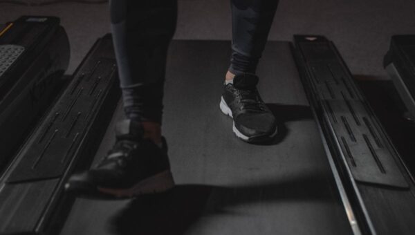 5 Treadmill Incline Workouts to Burn Fat and Build Endurance | BOXROX