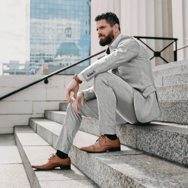 The Best Suits for Athletic Guys: Ultimate Guide | BOXROX