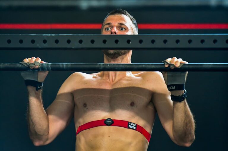 Bored of Pull Ups? Build a Wider Back With These 3 Alternatives