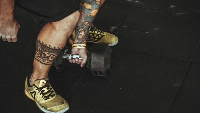 3 Best Beginner Dumbbell Leg Exercises for Size and Symmetry