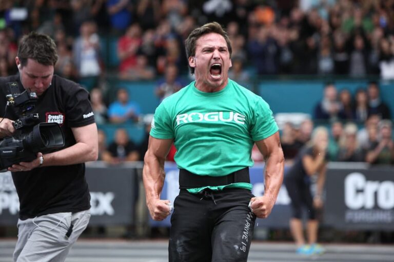 Preacher Curls vs Incline Curls – Which Builds Better Biceps?