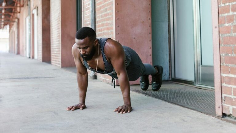 Can You Hold a Plank for This Long? If Yes You’re An Elite Athlete!