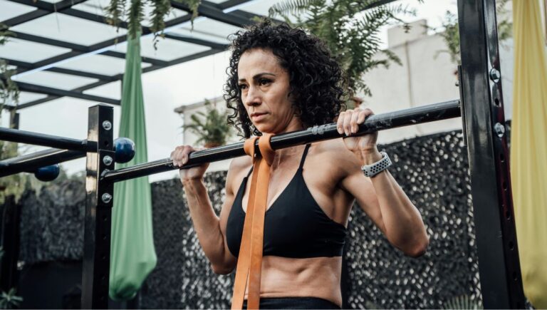 Bands, Negatives, or Machines – Which Actually Build Pull Ups Faster?