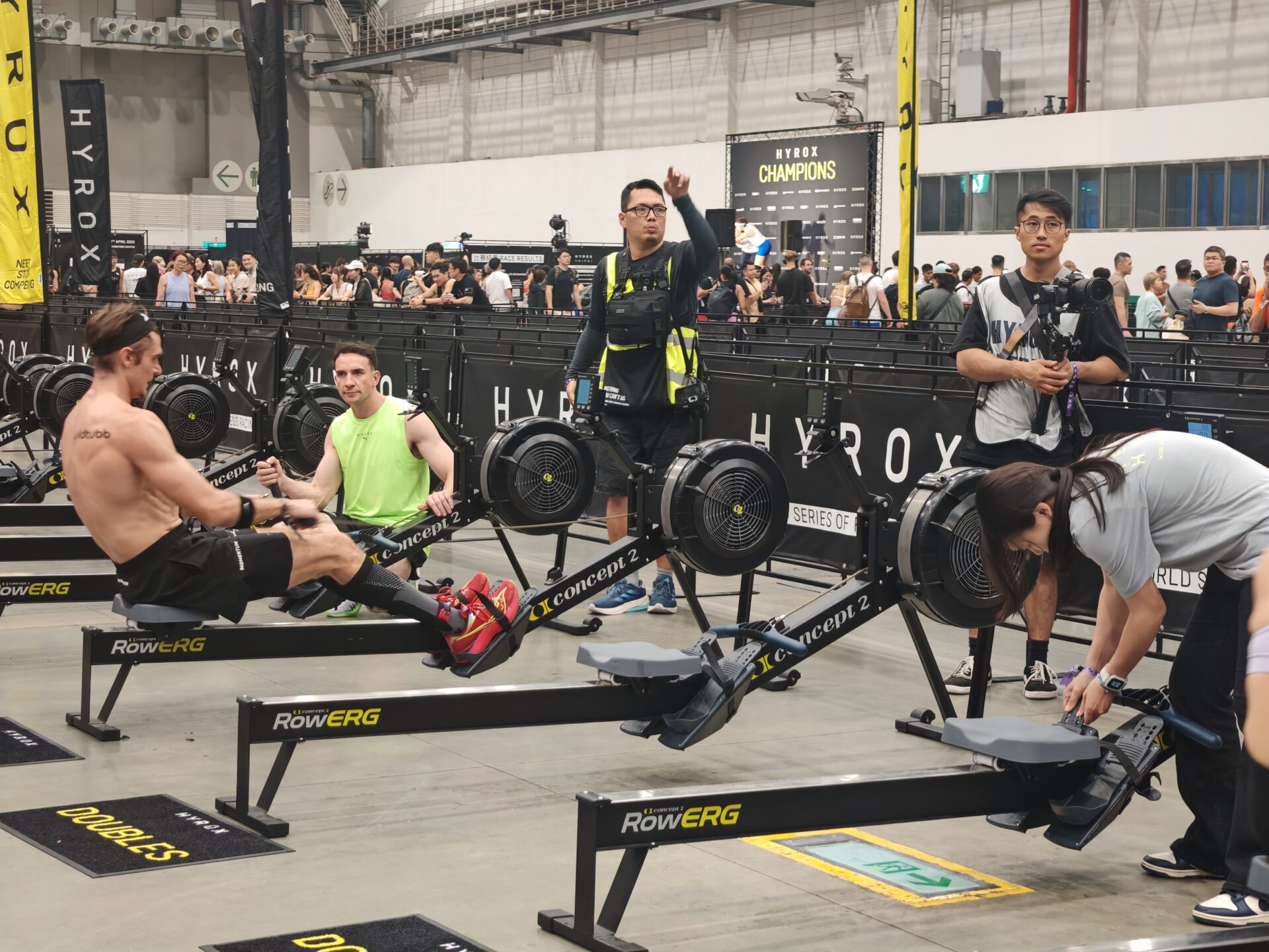 Everything You Need to Know about The HYROX 1000 Meter Row | BOXROX