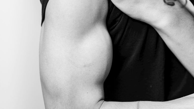 How to Train Biceps at Home Without Dumbbells