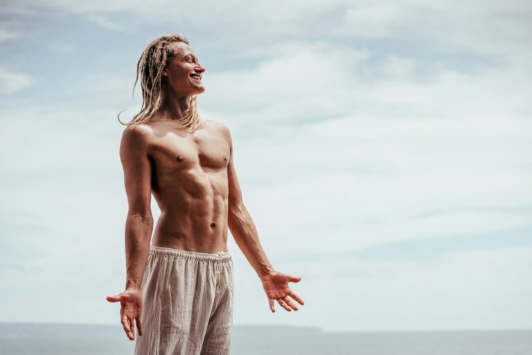 Build an Impressive V-Taper Faster With These 4 Exercises