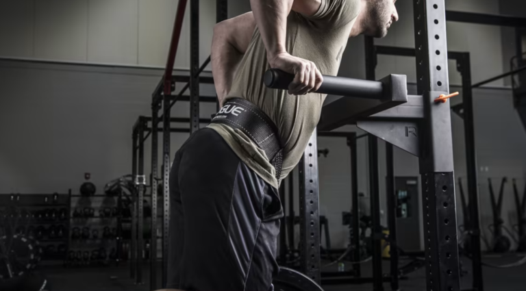Dips vs Close-Grip Bench Press – Which Builds Bigger Triceps?
