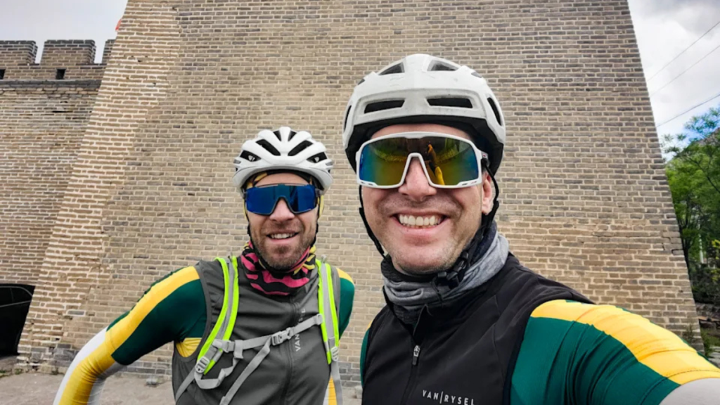 Two Cyclists Accidently Set New FKT Along the Entire Great Wall of China