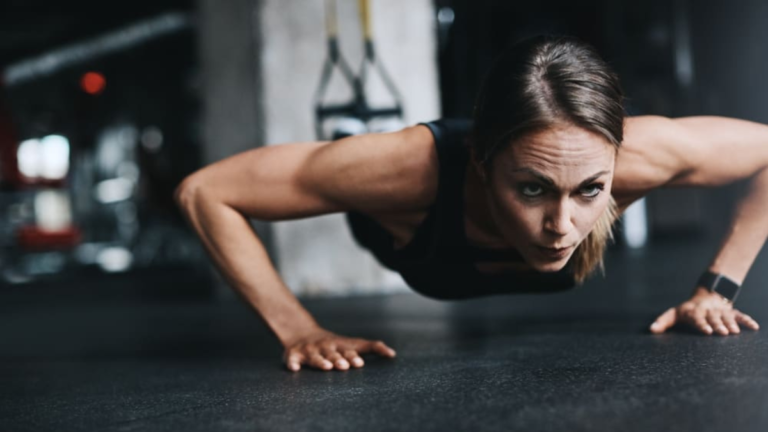 How Many Push Ups Must You Be Able to Do Based on Your Age?
