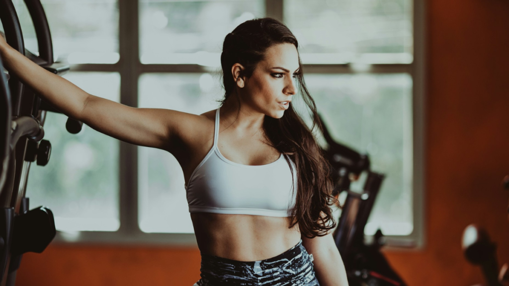 3 Best Standing Core Exercises for Beginners that Want a Stronger Six Pack