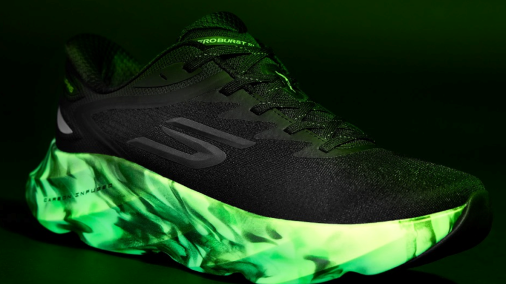 New Skechers AERO Glow in the Dark Running Shoes Light Up Fall Runs