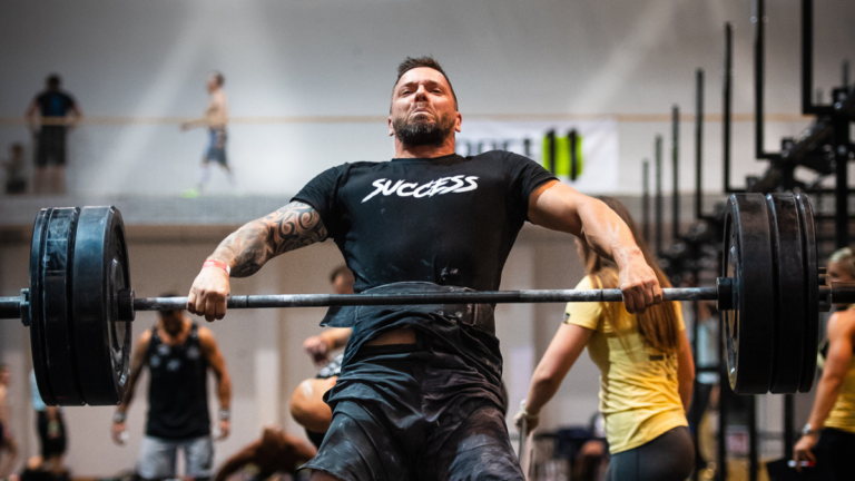 3 Best Exercises for a More Muscular Upper Body Without Barbells