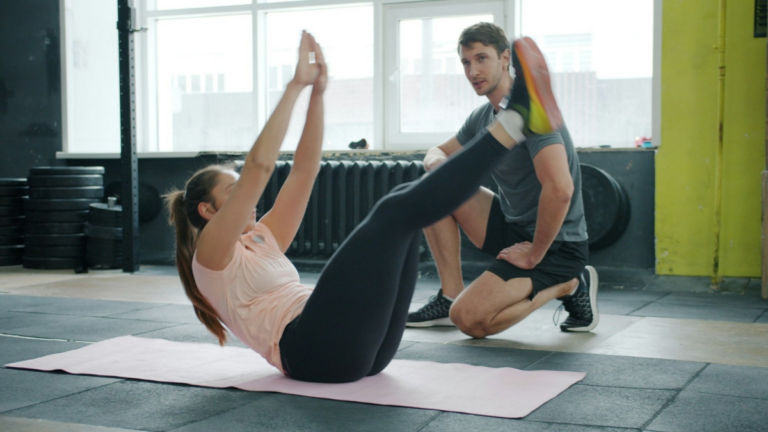 Crunches vs Sit Ups – Which is Better for a Jacked Six Pack?