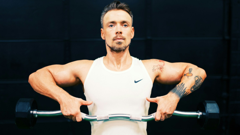 3 Best Barbell Exercises for Building Bigger Bicep Peaks