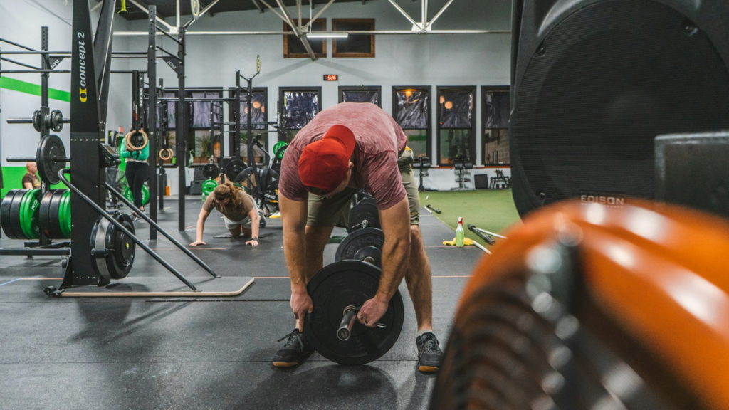 3 Best Muscle Building Exercises for Beginners to Get A More Jacked Physique