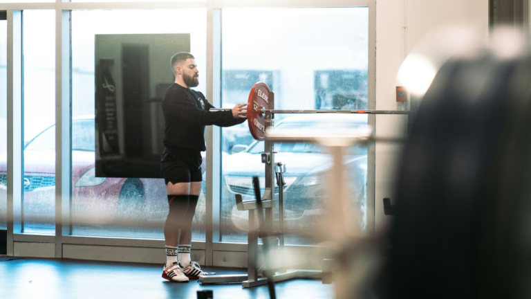 3 Secret Tips for Beginners to Transform Their Body with Barbells